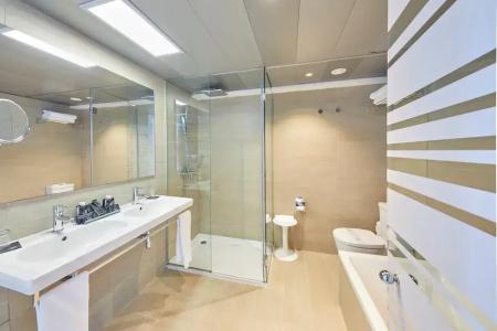 Tonga Tower Design & Suites - 46