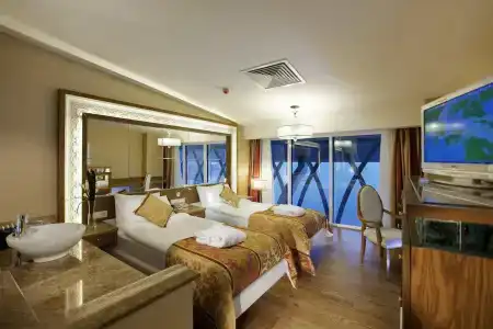 Granada Luxury - 4