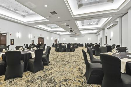 DoubleTree by Hilton - 17