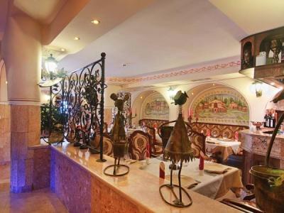 Boutique Boris Palace & Restaurant - 18