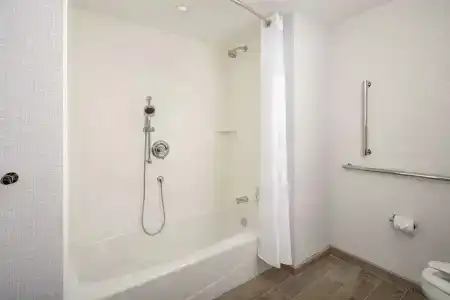 Hilton Garden Inn Miami Brickell South - 10