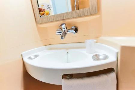 Premiere Classe Roissy CDG - Paris Nord 2 - Parc des Expositions - 57
