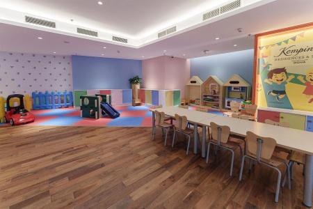 Kempinski Residences & Suites, - 24
