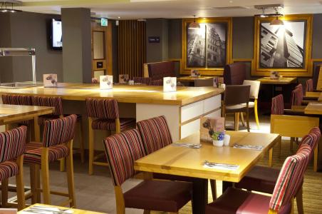 Premier Inn Leicester Square - 18