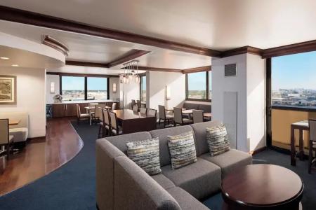 Sheraton Norfolk Waterside - 94