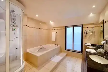 Best Western Premier Keizershof - 75