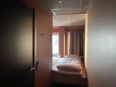 Hotell - 6