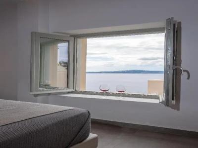 Caldera Cliff Illusion - 156