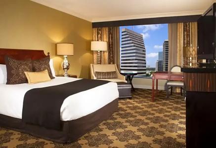 Omni Houston - 63