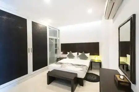 Jirana Patong - 28