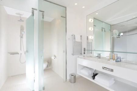 Radisson Blu Resort & Spa - 145