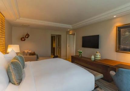 The Ritz-Carlton, - 37