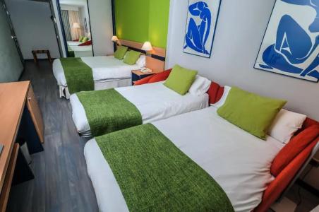 Ibis Styles Zaragoza Ramiro I - 75