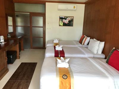 Palm Beach Resort - 4