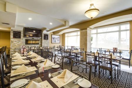 Monte Carlo Inn - 25