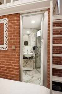 White Palace Old City Boutique - 26