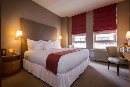 Giraffe by Library Hotel Collection - 106