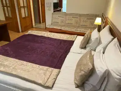 Gold Budapest - 90