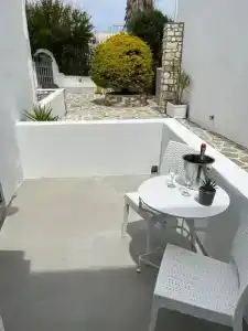 Zoumis Studios - 125