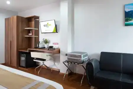 Eco Inn Prime - 41