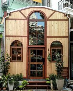 Barn & Bed Hostel - 22