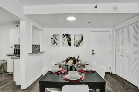 The Alexander All Suites - 658