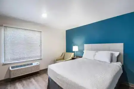WoodSpring Suites - 61