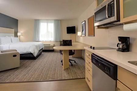 Candlewood Suites Miami Intl Airport - 36Th St, An Ihg - 103