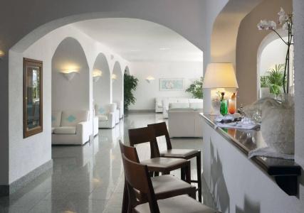 Gabbiano Azzurro & Suites - 1