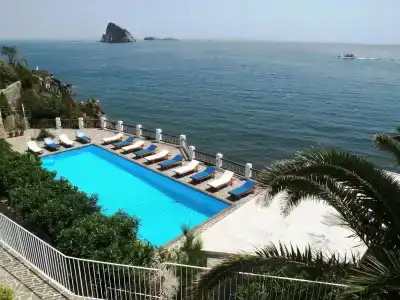 La Piazza - 12