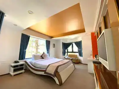 Dallas Dalat - 38