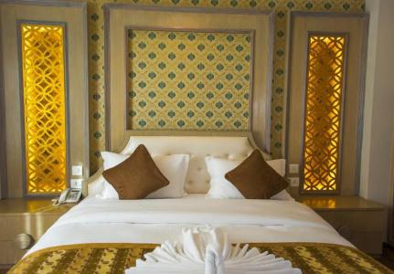 Bodhi Boutique - 1