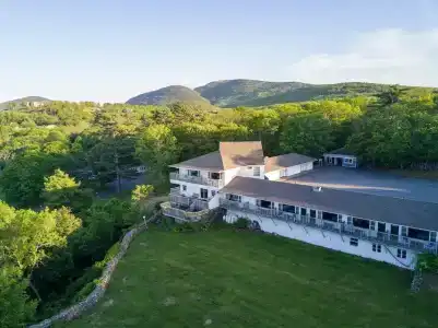 Wonder View Inn - 72