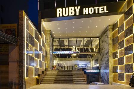 Ruby Lucy London - 0