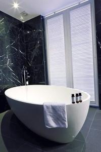 Busan Amare - 102
