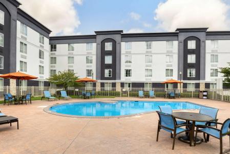 Best Western Premier City Gateway - 18