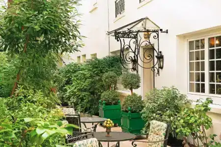 Hôtel de Varenne - 67