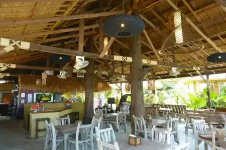 Lanta Castaway Beach Resort - 23