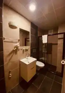 Gloria Suite - 35