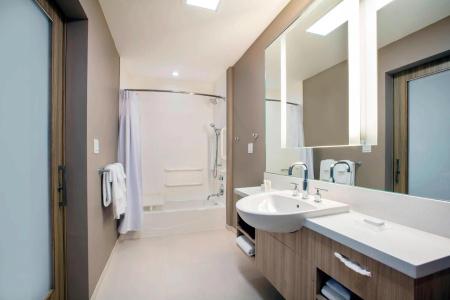 SpringHill Suites by Marriott Miami Doral - 25