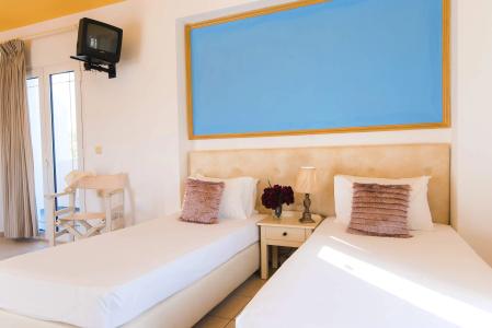 Yiannis Manos Resort - 4
