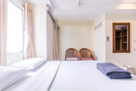 18 Coins Cafe & Hostel - 65