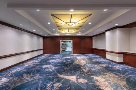 New York Marriott Marquis - 35