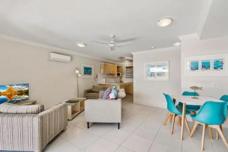 Noosa River Palms - 94