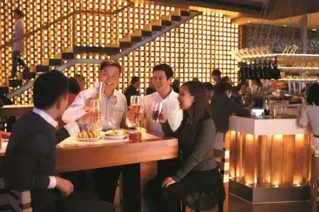 Kerry Pudong, - 43