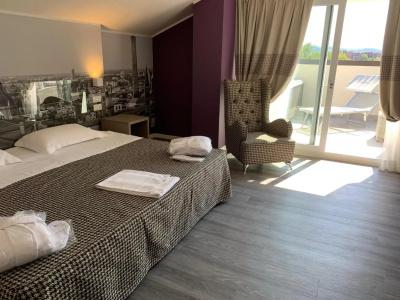Savoia Regency - 38