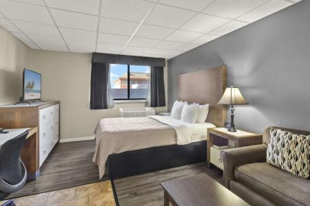 Quality Inn & Suites Downtown - 50