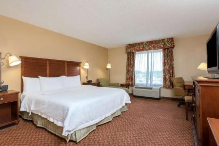 Hampton Inn - Suites-North-I-95 - 52