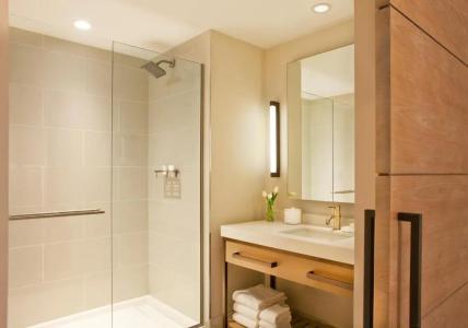 Boston Commonwealth - 33