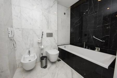The Avenue - 72
